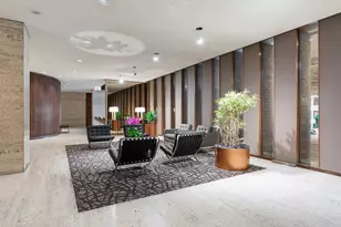 6033 N Sheridan Rd, Chicago, IL 60660 - Photo 2