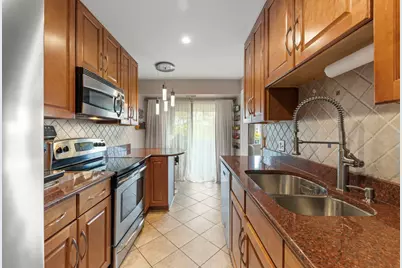 1101 S Hunt Club Drive #414, Mount Prospect, IL 60056 - Photo 12