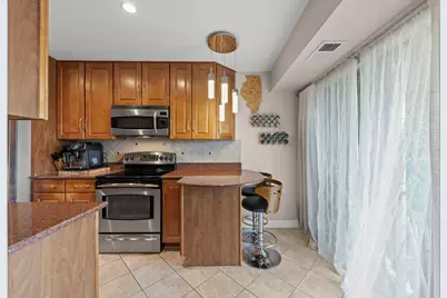 1101 S Hunt Club Drive #414, Mount Prospect, IL 60056 - Photo 8