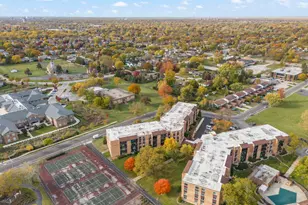 1101 S Hunt Club Dr, Mount Prospect, IL 60056 - Photo 28