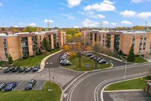 1101 S Hunt Club Dr, Mount Prospect, IL 60056 - Photo 32