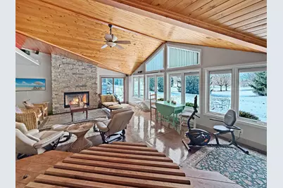 210 Park Crest Drive, Freeport, IL 61032 - Photo 52