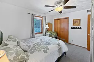 210 Park Crest Dr, Freeport, IL 61032 - Photo 36