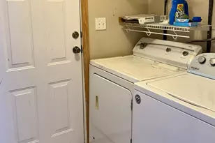 297 Pattie Ln, Lynwood, IL 60411 - Photo 10