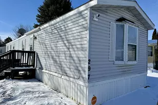 297 Pattie Ln, Lynwood, IL 60411 - Photo 2