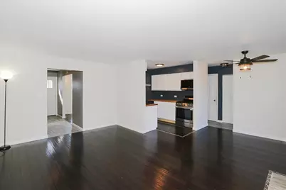 296 W Cherrywood Drive, Palatine, IL 60067 - Photo 12