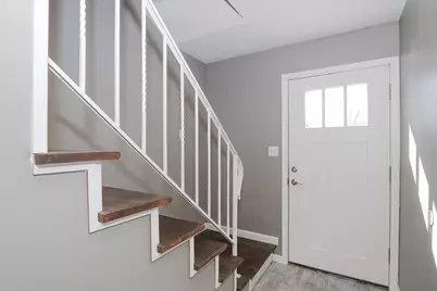 296 W Cherrywood Drive, Palatine, IL 60067 - Photo 2