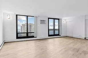 6166 N Sheridan Rd, Chicago, IL 60660 - Photo 2