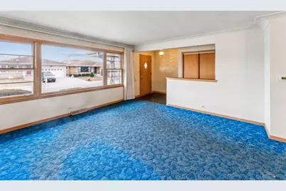 8300 W Balmoral Avenue, Chicago, IL 60656 - Photo 2