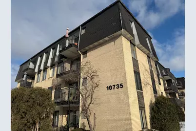 10735 5th Ave Cutoff #304, Countryside, IL 60525 - Photo 1