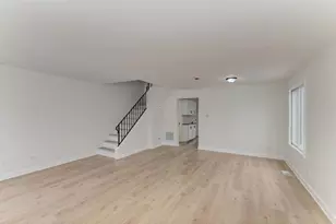 2843 Dorothy Dr, Aurora, IL 60504 - Photo 4