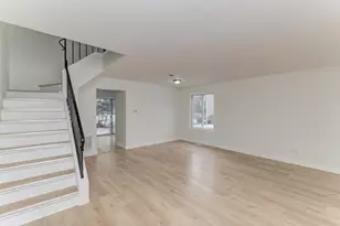 2843 Dorothy Dr, Aurora, IL 60504 - Photo 6