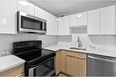 6166 N Sheridan Road #28E, Chicago, IL 60660 - Photo 4