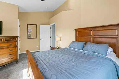 34314 N Barberry Road, Round Lake Beach, IL 60073 - Photo 10