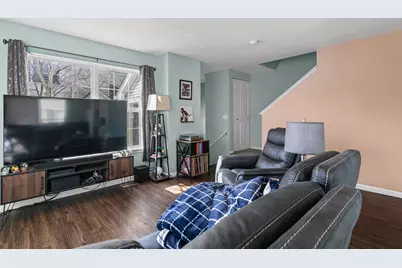 34314 N Barberry Road, Round Lake Beach, IL 60073 - Photo 10