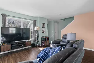 34314 N Barberry Rd, Round Lake Beach, IL 60073 - Photo 10