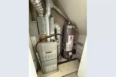 210 Shadybrook Lane, Aurora, IL 60504 - Photo 28