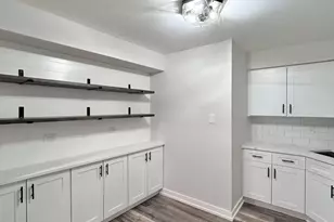 239 Gregory St, Aurora, IL 60504 - Photo 6