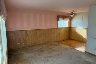 17226 Community St, Lansing, IL 60438 - Photo 4