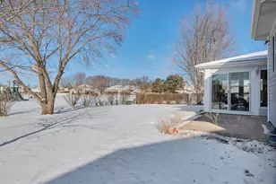 618 Mendota Ln, Romeoville, IL 60446 - Photo 26