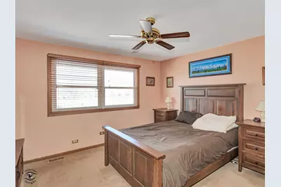 618 Mendota Lane, Romeoville, IL 60446 - Photo 16