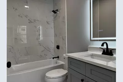 726 N Lotus Avenue, Chicago, IL 60644 - Photo 8