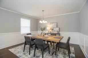 9156 S Colfax Ave, Chicago, IL 60617 - Photo 6