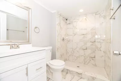 9156 S Colfax Avenue, Chicago, IL 60617 - Photo 20