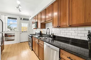 2530 W Winnemac Ave, Chicago, IL 60625 - Photo 16