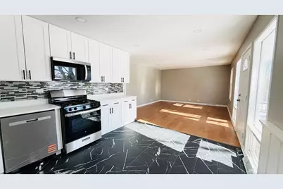 222 Saint Marys Parkway, Buffalo Grove, IL 60089 - Photo 8