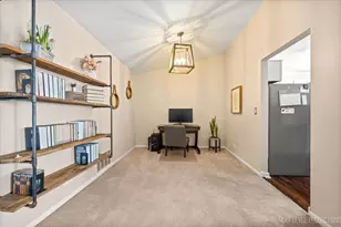 96 Midhurst Ct, Naperville, IL 60565 - Photo 6