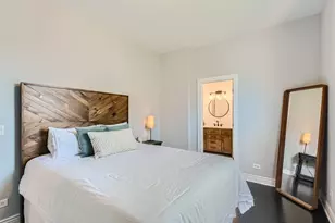 3258 N Racine Ave, Chicago, IL 60657 - Photo 8