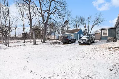 527 S Calumet Avenue, Aurora, IL 60506 - Photo 8