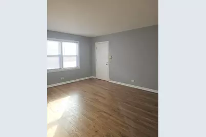 7630 S Jeffery Boulevard #2, Chicago, IL 60649 - Photo 2