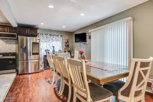 8254 Linder Ave, Burbank, IL 60459 - Photo 8