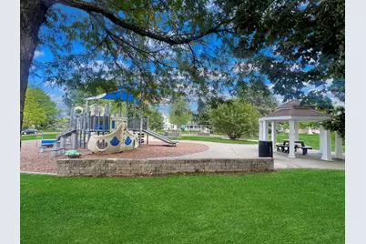 306 Lasalle Street, Vernon Hills, IL 60061 - Photo 32