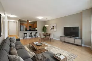 30 E Huron St, Chicago, IL 60611 - Photo 4