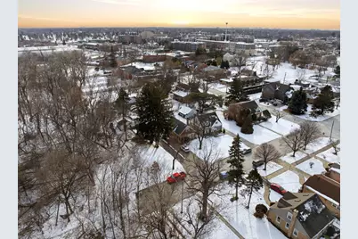 6909 W Niles Terrace, Niles, IL 60714 - Photo 6