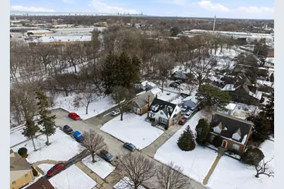 6911 W Niles Terrace, Niles, IL 60714 - Photo 4