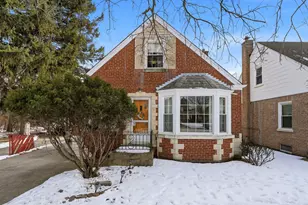 6911 W Niles Terrace, Niles, IL 60714 - Photo 1