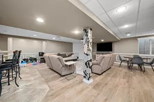 25143 W Glen Oaks Ln, Shorewood, IL 60404 - Photo 28