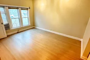 2225 W Oakdale Ave, Chicago, IL 60618 - Photo 8