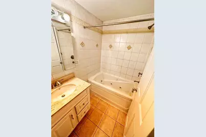 [Address not provided], Chicago, IL 60618 - Photo 10