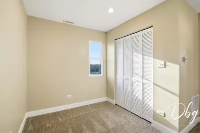 233 W Hawthorne Drive, Round Lake Beach, IL 60073 - Photo 24