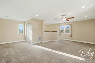 233 W Hawthorne Dr, Round Lake Beach, IL 60073 - Photo 22