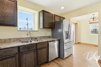 233 W Hawthorne Drive, Round Lake Beach, IL 60073 - Photo 14