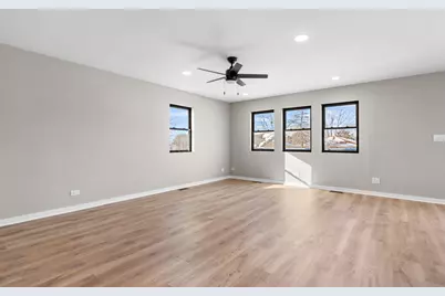 1023 Barberry Lane, Round Lake Beach, IL 60073 - Photo 10