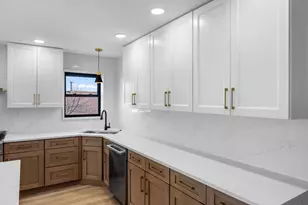 1023 Barberry Ln, Round Lake Beach, IL 60073 - Photo 8