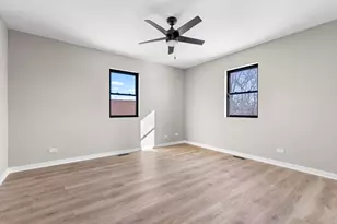 1023 Barberry Ln, Round Lake Beach, IL 60073 - Photo 16