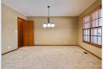 591 Salceda Lane, Mundelein, IL 60060 - Photo 8